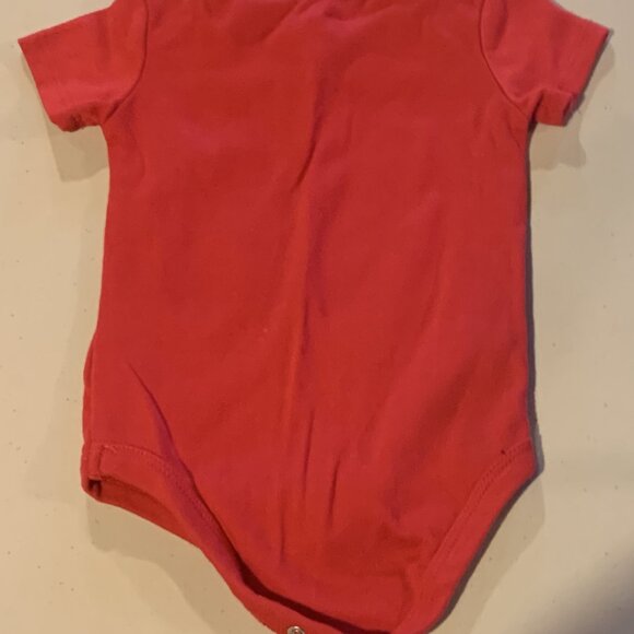 Kidgets Red Onesie Size 3 to 6 months - Picture 2 of 3